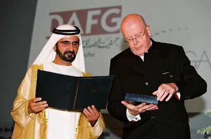 S.H. Sheikh Mohammed Bin Rashid Al Maktoum und Prof. Dr. Dieter Lenzen, Präsidenten der Freien Universität