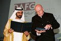 S.H. Sheikh Mohammed Bin Rashid Al Maktoum und Prof. Dr. Dieter Lenzen, Präsidenten der Freien Universität